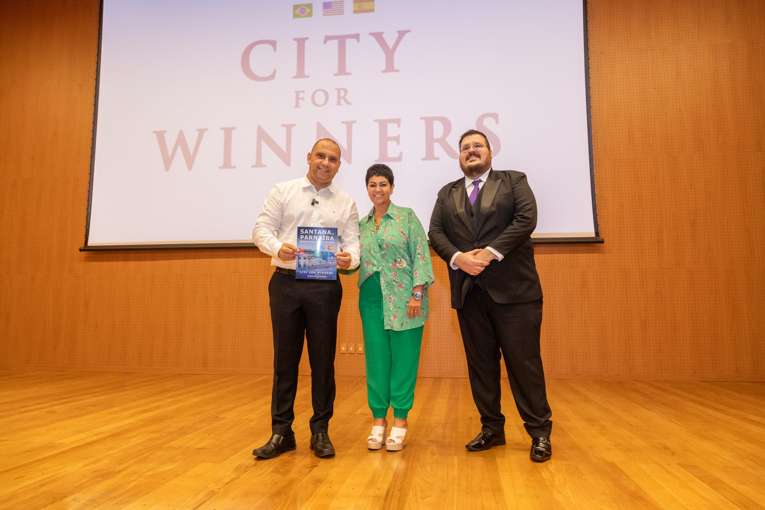 Santana de Parnaíba é tema de edição especial da revista City for Winners
