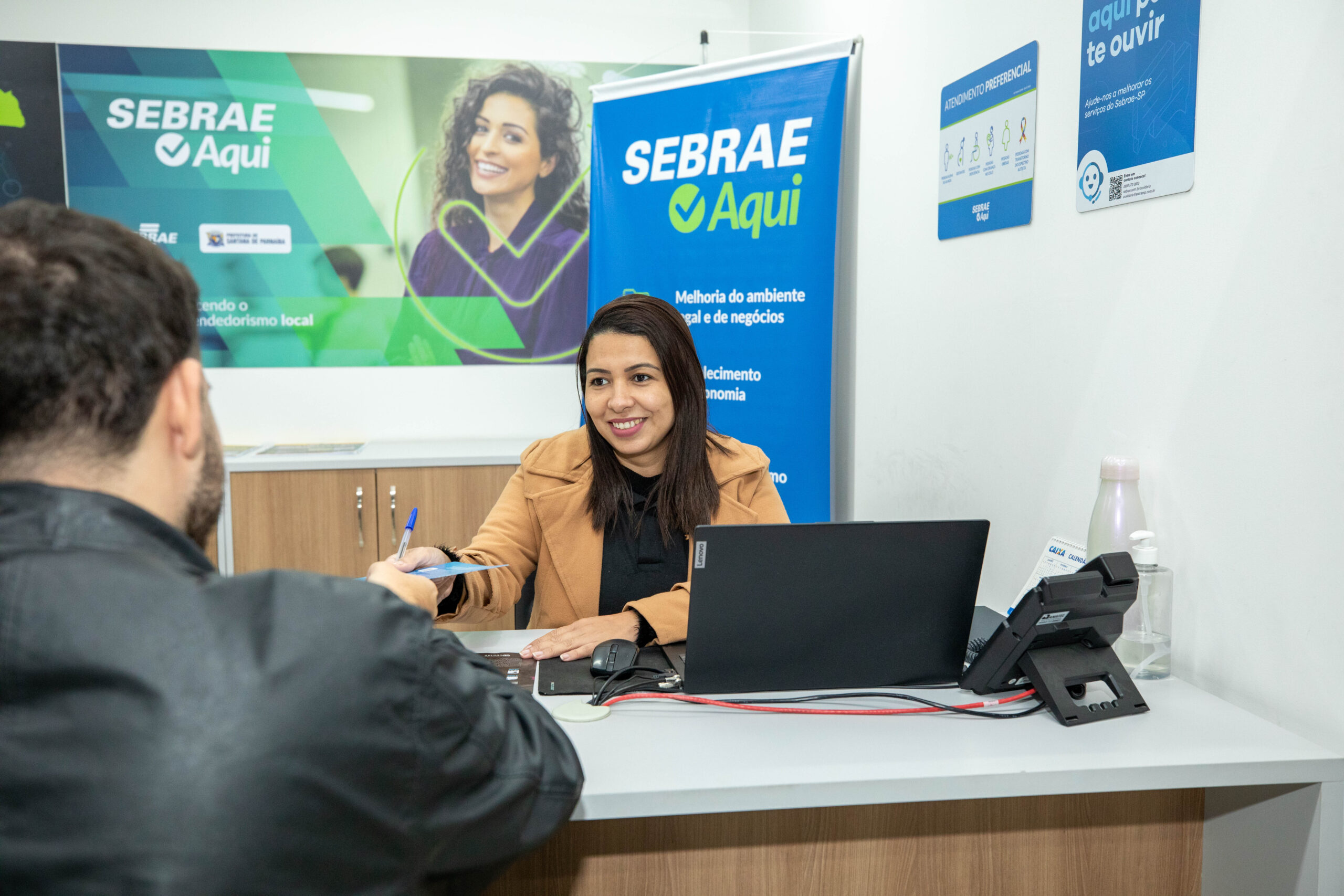 Empreendedores de Santana de Parnaíba têm atendimento gratuito no Poupatempo com Sebrae Aqui