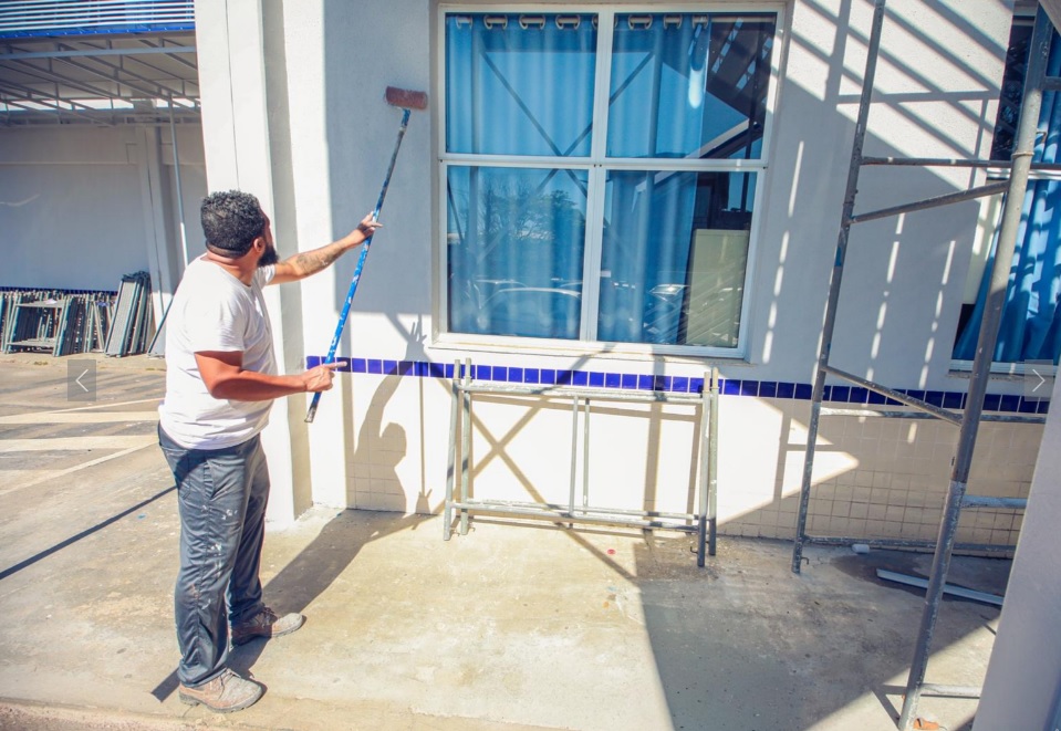 Prefeitura realiza reforma em 47 colégios com serviços de manutenção e pintura
