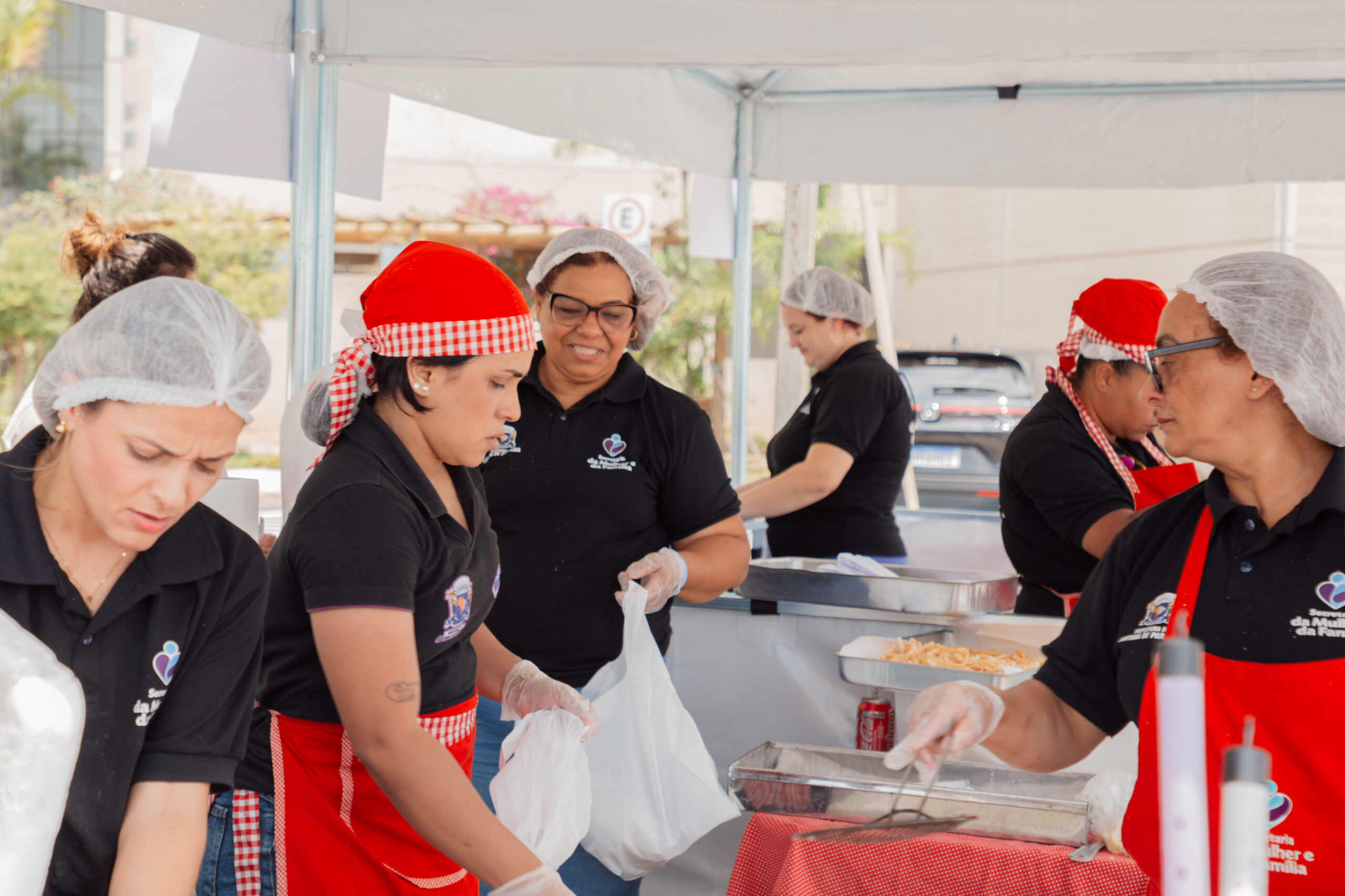 Pastel solidário leva sabor e esperança às famílias de Santana de Parnaíba