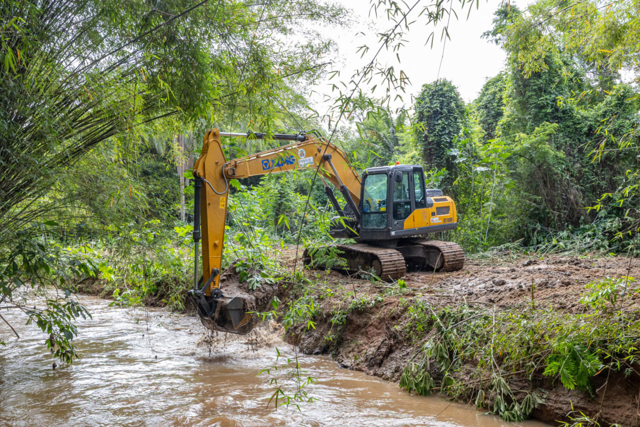 Prefeitura de Jundiaí segue com ações da ‘Operação contra Enchentes’ com desassoreamento de rios e córregos