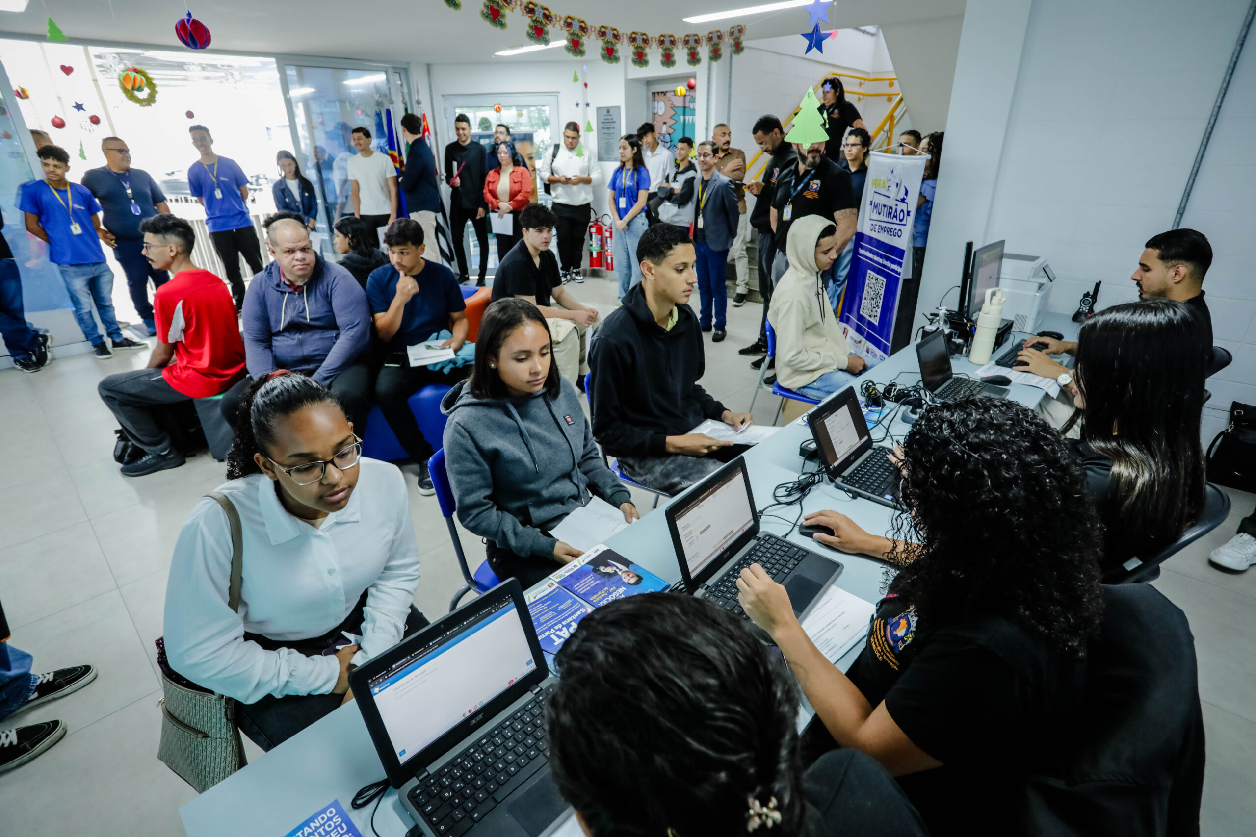 Empresas procuram alunos da Fábrica de Programadores para contratações imediatas em Santana de Parnaíba