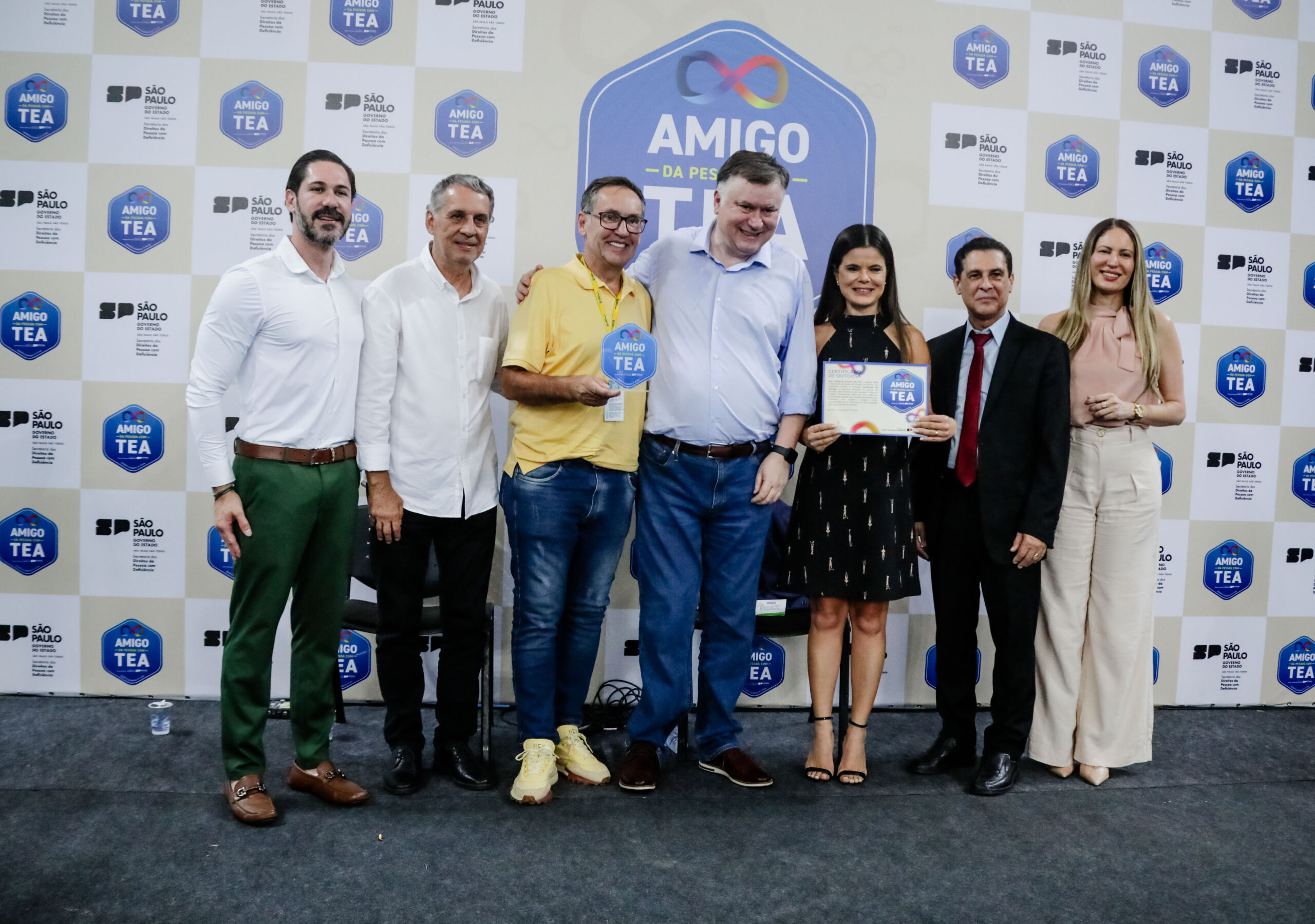 Santana de Parnaíba recebe selo “Amigo da Pessoa com TEA” do Governo do Estado de SP