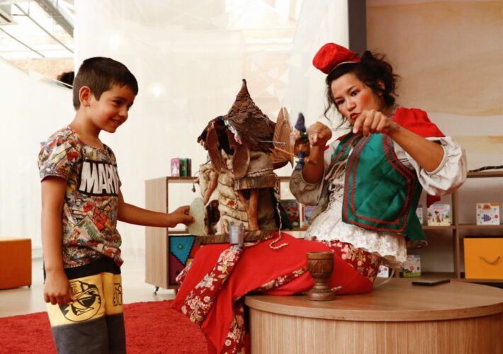 Natal Luz 2025 leva cortejos e intervenções artísticas ao Centro de Jundiaí