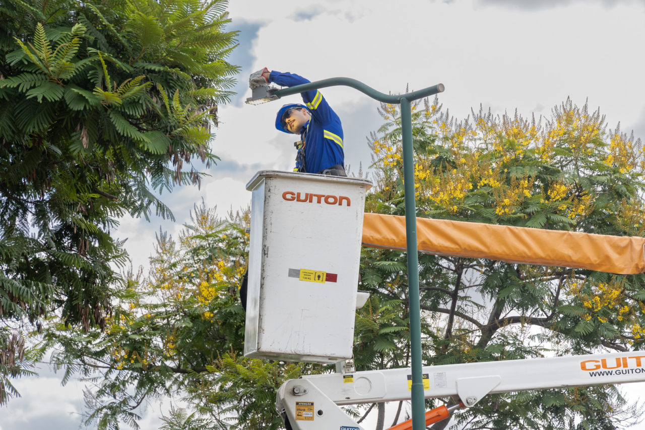 Prefeitura de Jundiaí moderniza iluminação do Parque Roberto Oda, no bairro Fazenda Grande