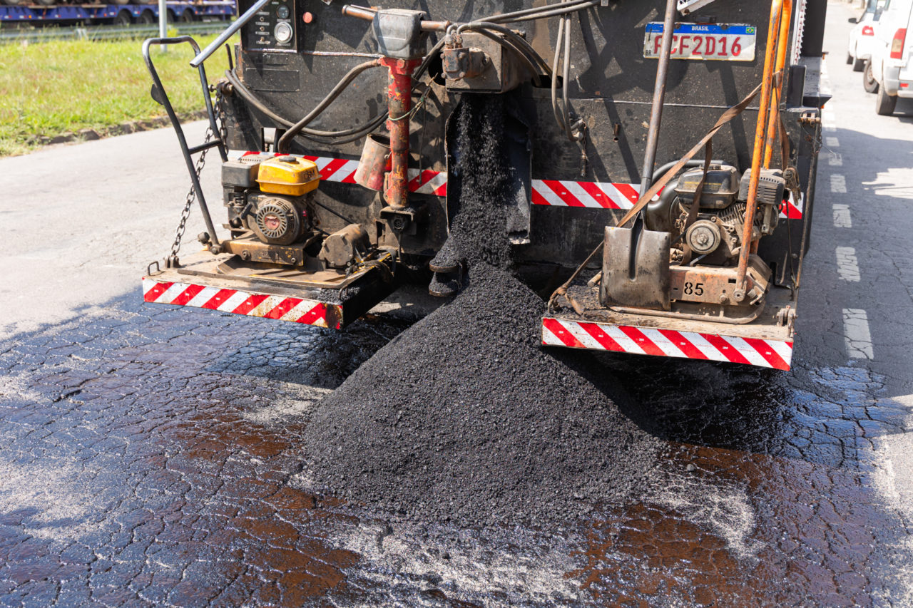Prefeitura e DAE fazem força tarefa para tapamento de buracos em diversos bairros da cidade