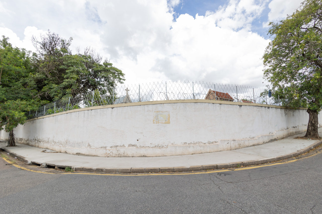 Prefeitura de Jundiaí conclui recuperação das calçadas no entorno do Cemitério Nossa Senhora do Desterro