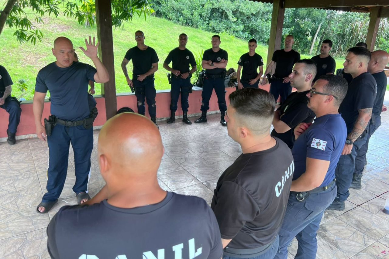 GCM de Cajamar realiza treinamento tático com equipes especializadas e foco na proteção da população