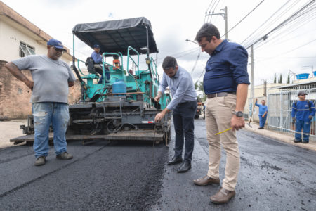 Pavimentação e requalificação viária avançam na Rua Jair Peres, na região Sul de Jundiaí